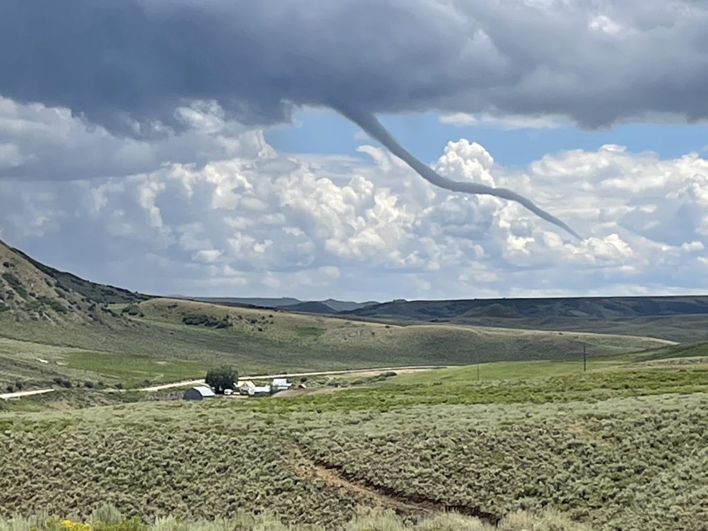 Funnel cloud spotted on Colorado's Western Slope - Vimarsana News